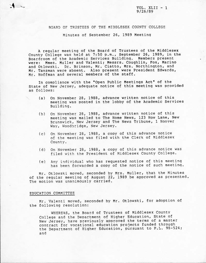 Board of Trustees Meeting Minutes September 1989 - Page 1